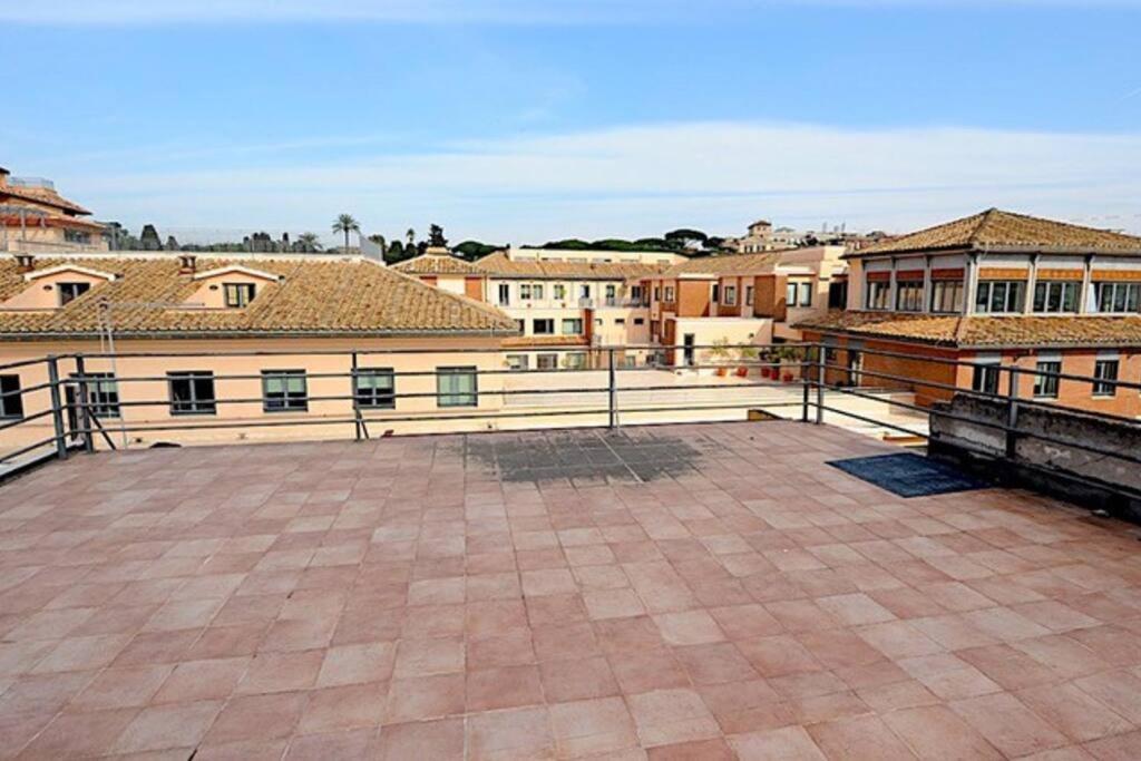 Attico Loft & Rooftop Colosseo Roma Esterno foto